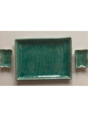 Green Sushi Platter and 2 Soy Sauce Dishes